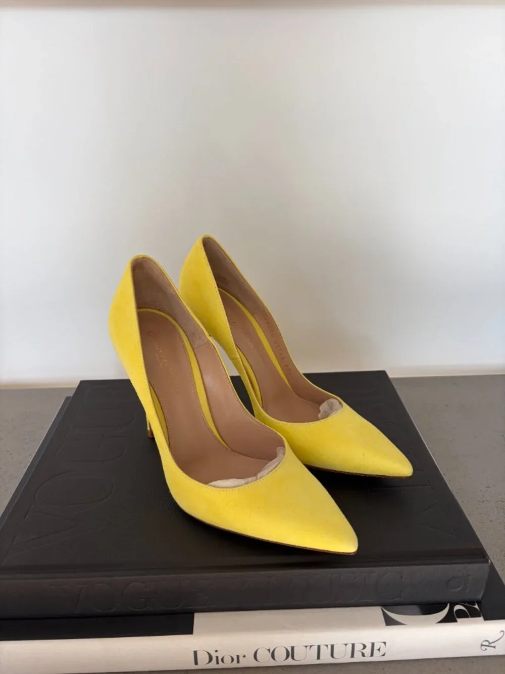 Gianvito Rossi Gianvito 105 Suede Pointed Toe Pumps Citron Yellow 37.5